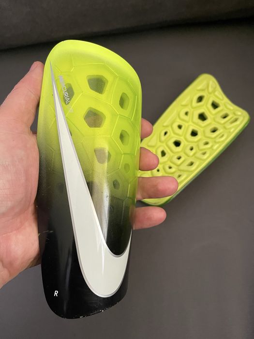 Щитки футбольні Nike Mercurial Lite салатово-чорні М (оригінал)