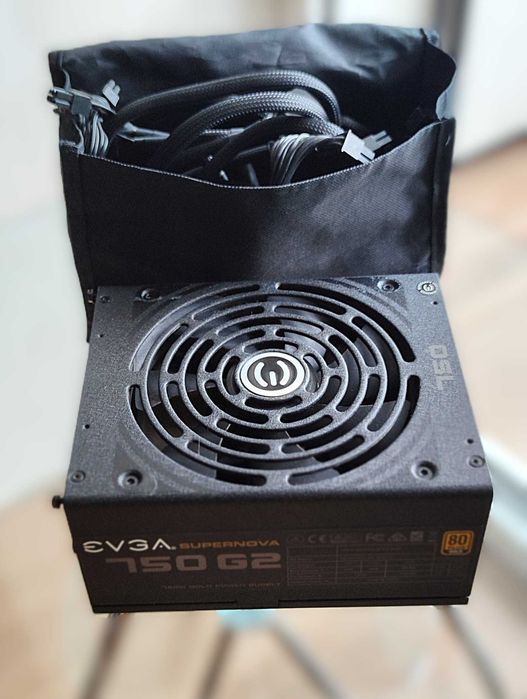 Комплект корпус ПК Lian Li + материнська плата MSI X570S + БЖ EVGA 750