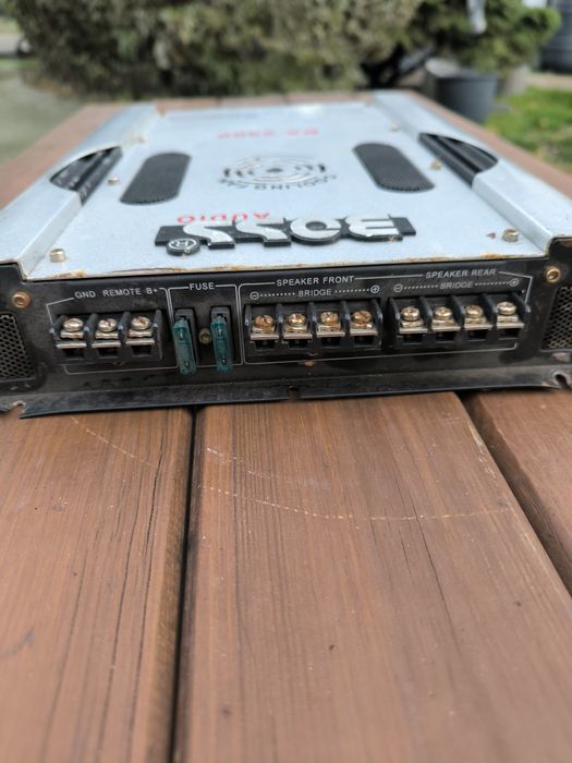 Wzmacniacz Boss BA-2900 4 kanały 1000 Wat 4x100 RMS 2x200 RMS okazja