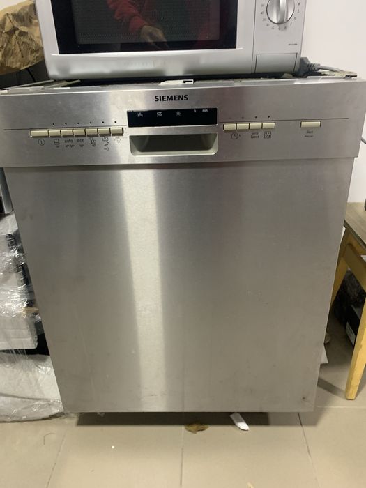 Посудомийна машина Siemens