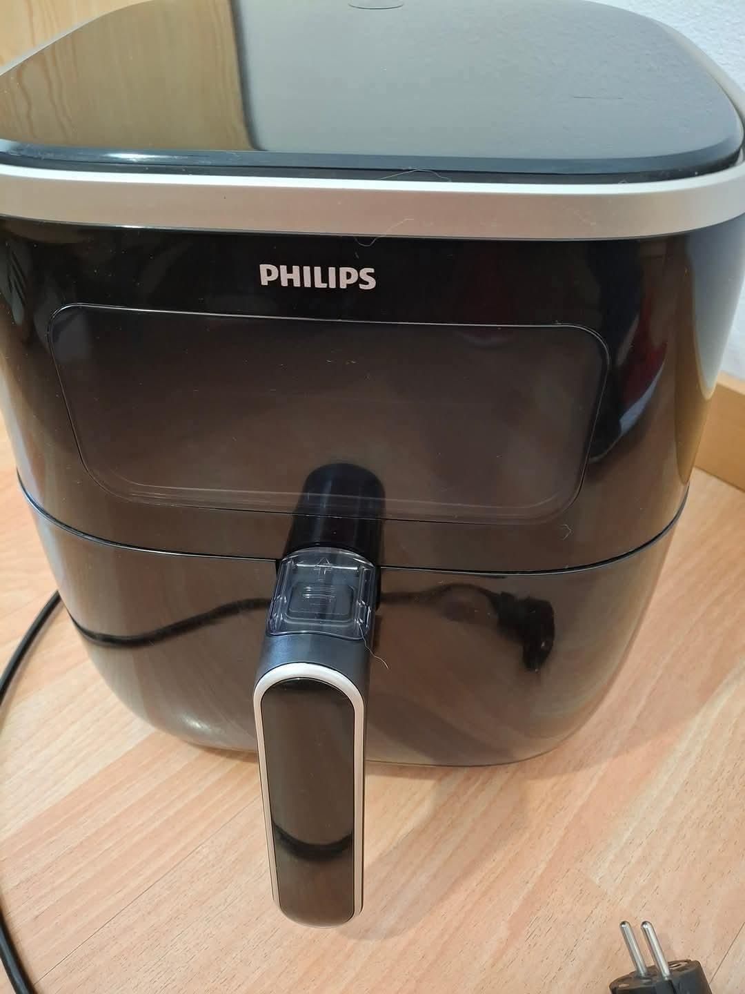 AIRFRYER PHILIPS NOVA  nunca foi usada COMPRADA na worten