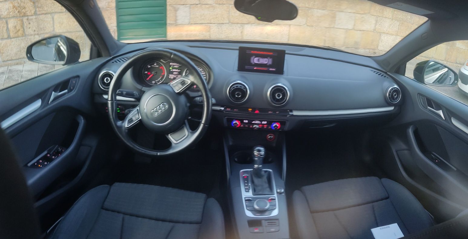 Audi A3 1.6 TDI B-line s-tronic