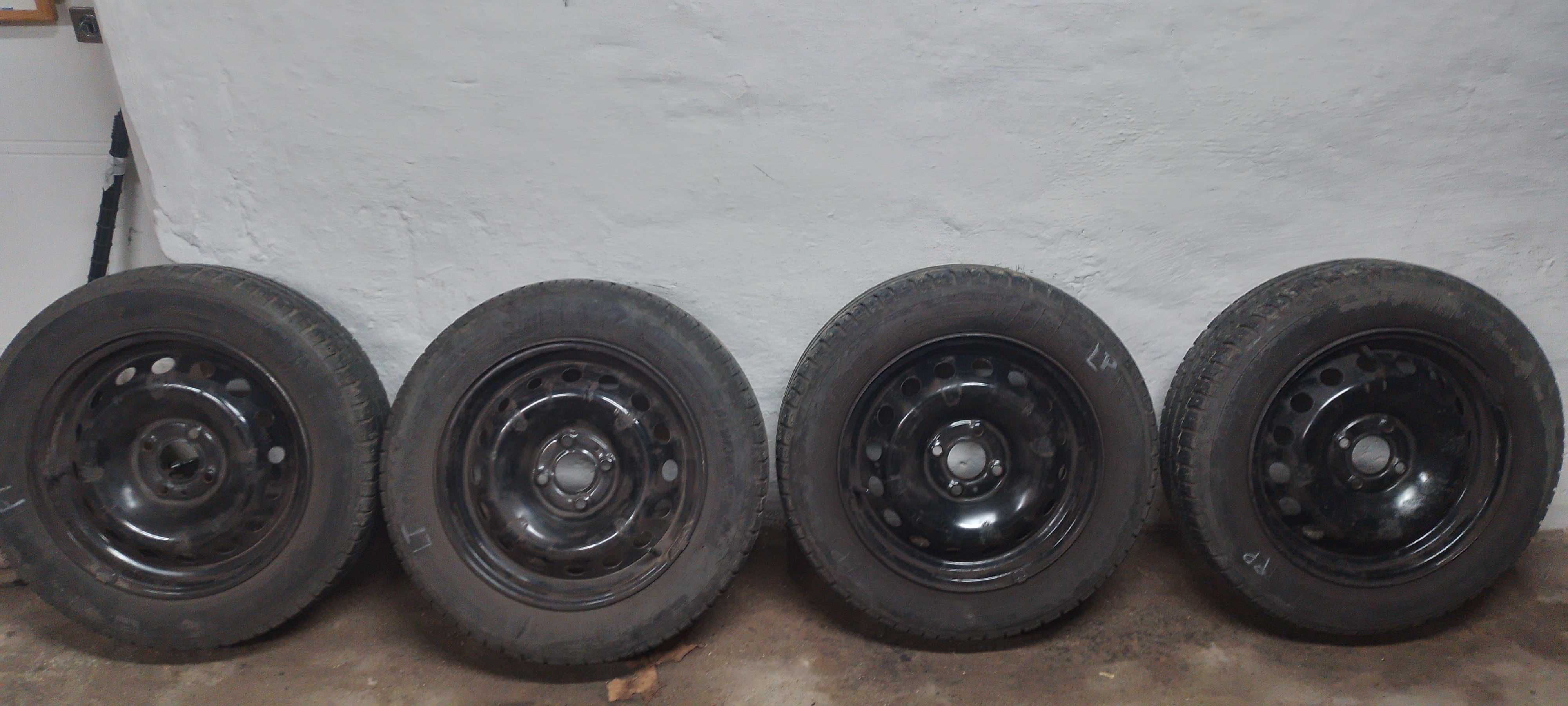 Sprzedam komplet kół na oponach letnich 175/65R15 4x100