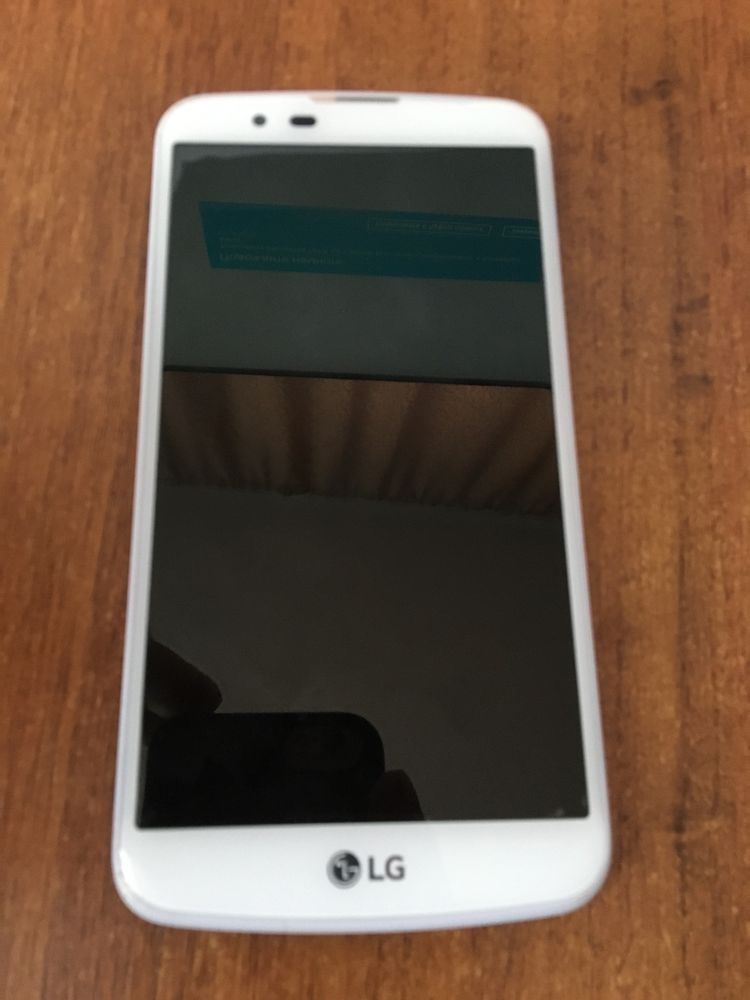 Мобільний телефон LG k10