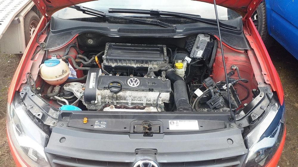 Silnik słupek VW Polo V 6R 1.4 Benzyna CGG