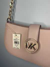 Pojemna różowa torebka na ramię michael kors