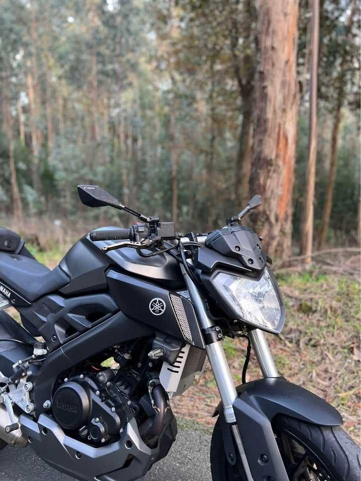 Yamaha MT125 Akrapovic Full Extras