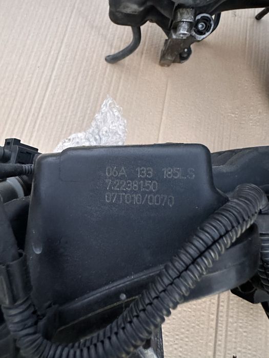 Впускний Колектор 1.6 мрі bse bfq bgu skoda VW audi