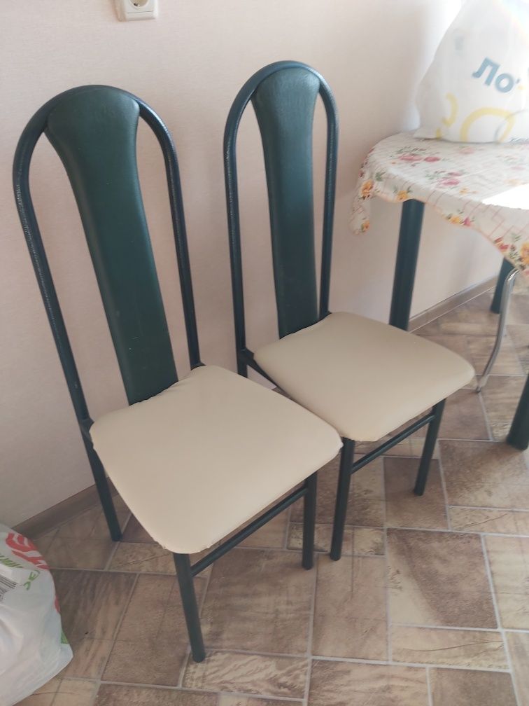 Кухонные стулья 2 шт