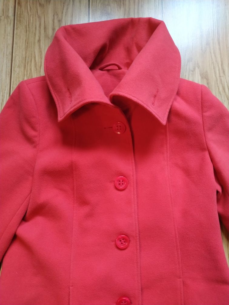 Płaszcz czerwony rozmiar 44