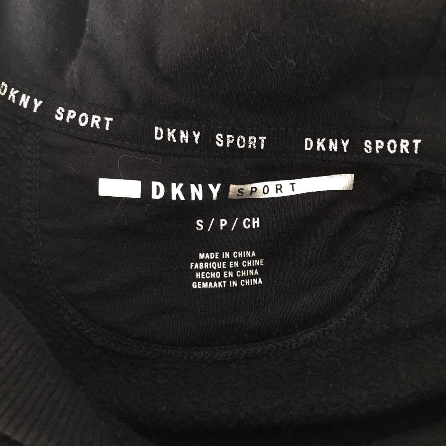 DKNY bluzka oversize fason damska S
rozmiar:S