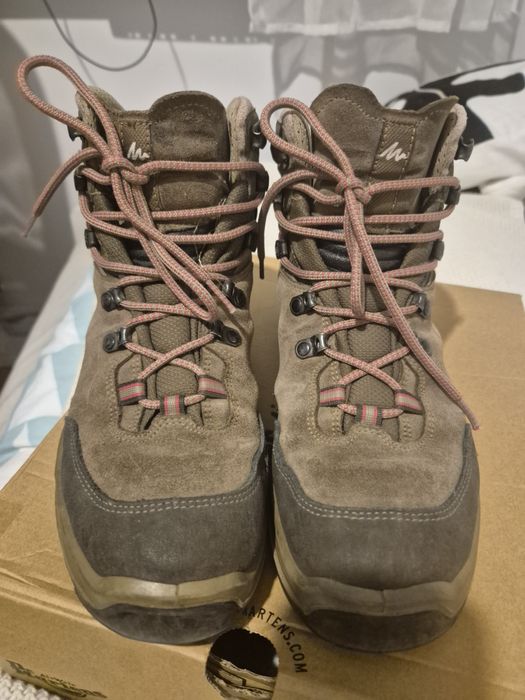 Buty turystyczne QUECHUA 40