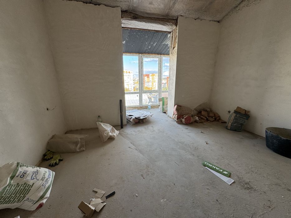 Продаж 2-к квартири в новобудові