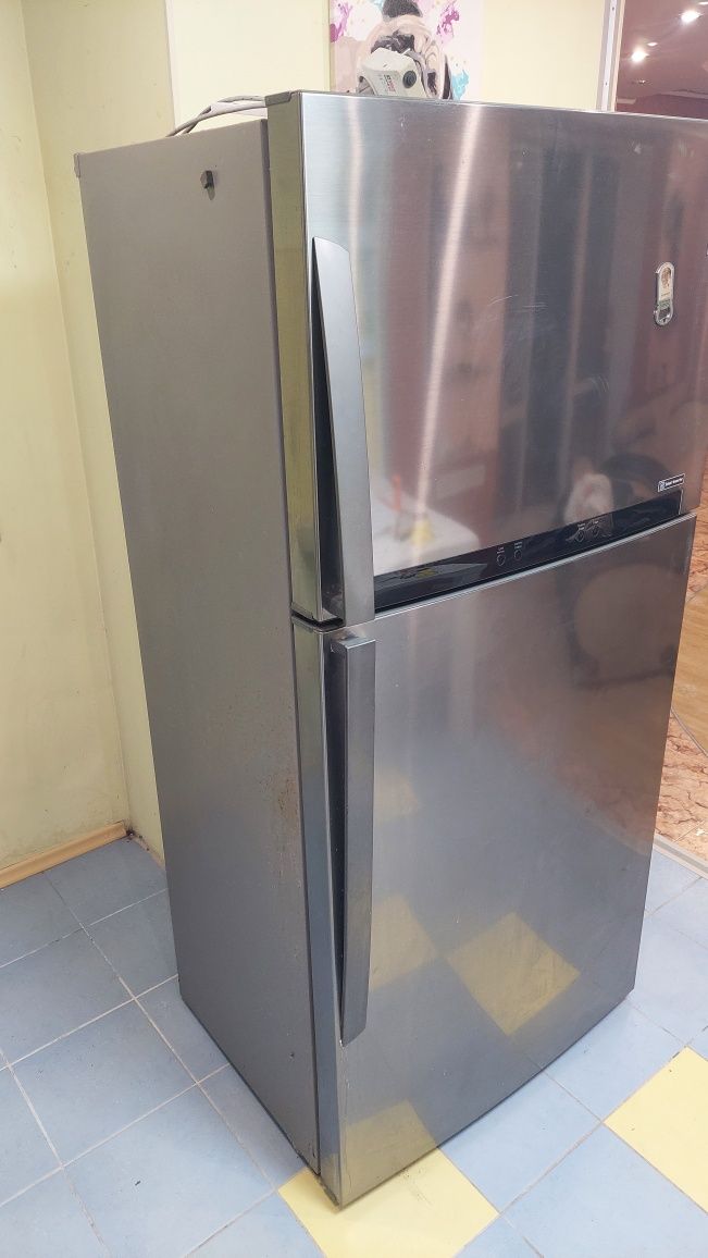 холодильник LG GR-M802HLHM