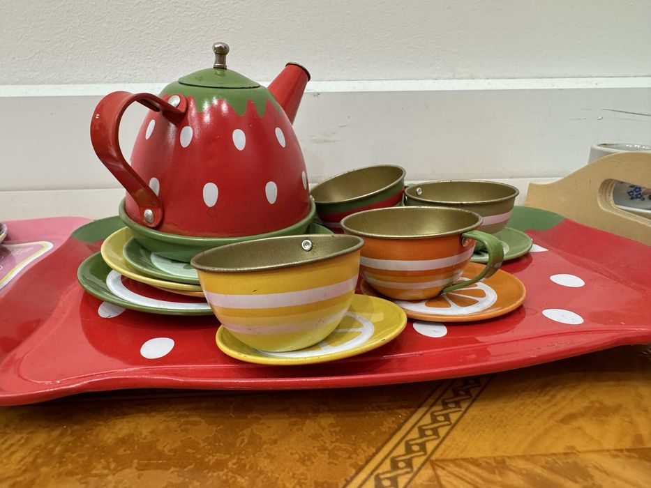 Посуд дитячий іграшковий