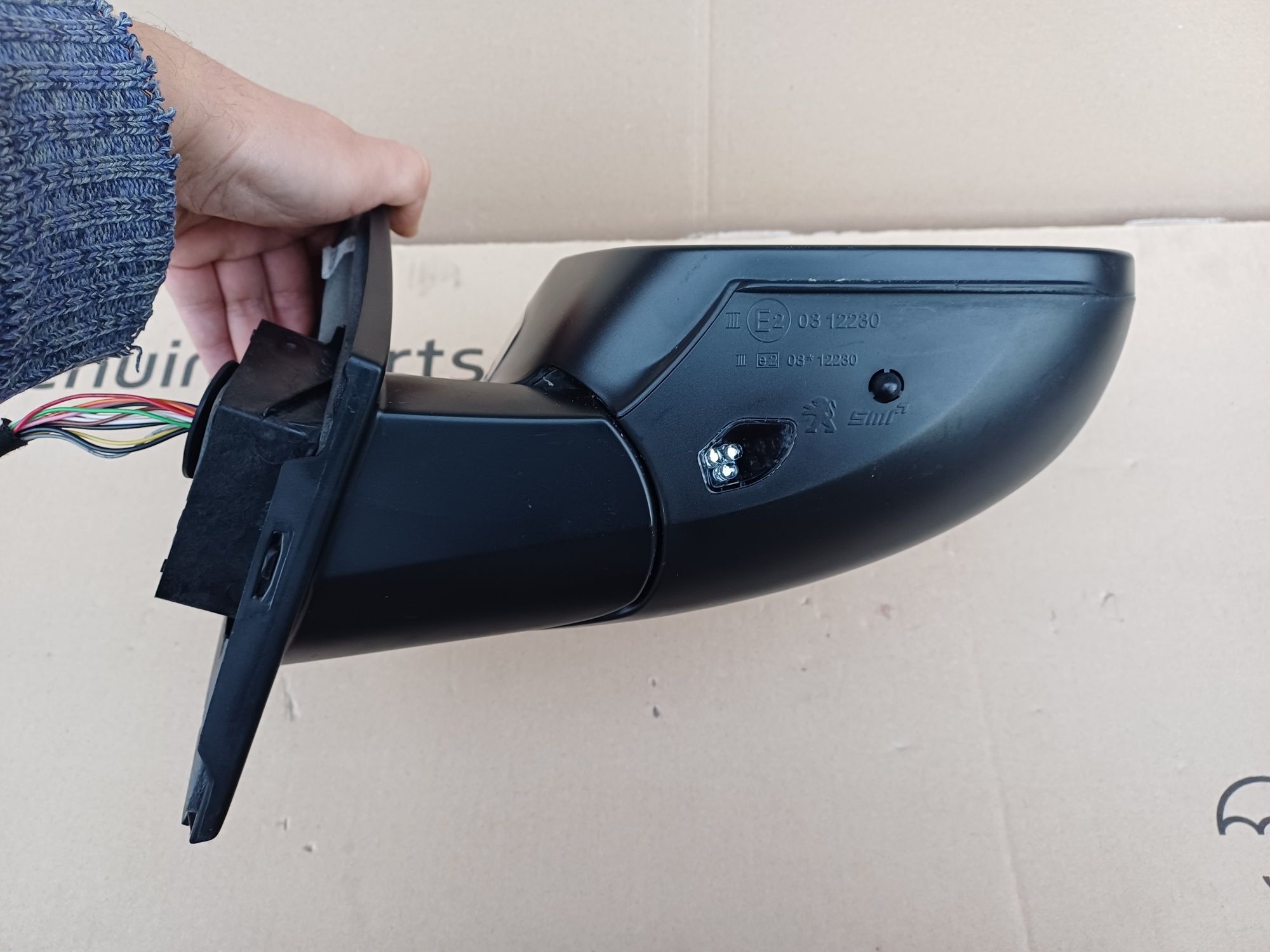 PEUGEOT 308 II LIFT T9 Lusterko Prawe Granatowe 11+2 PIN 13 PIN EU