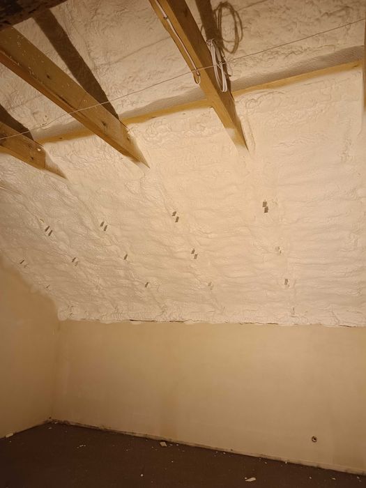 Ocieplenia piana pur ocieplanie pianka poddaszy i izolacje