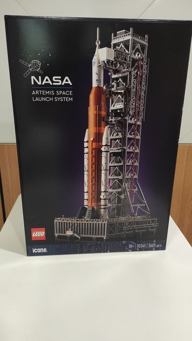 Конструктор LEGO ICONS 10341 Система космічного запуску NASA Артеміда