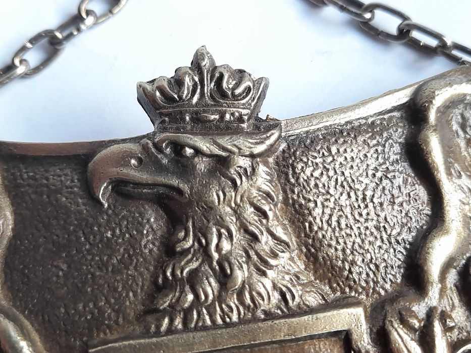 Ryngraf Narodowe Siły Zbrojne z Matką Boską i orłem w koronie (15 cm)