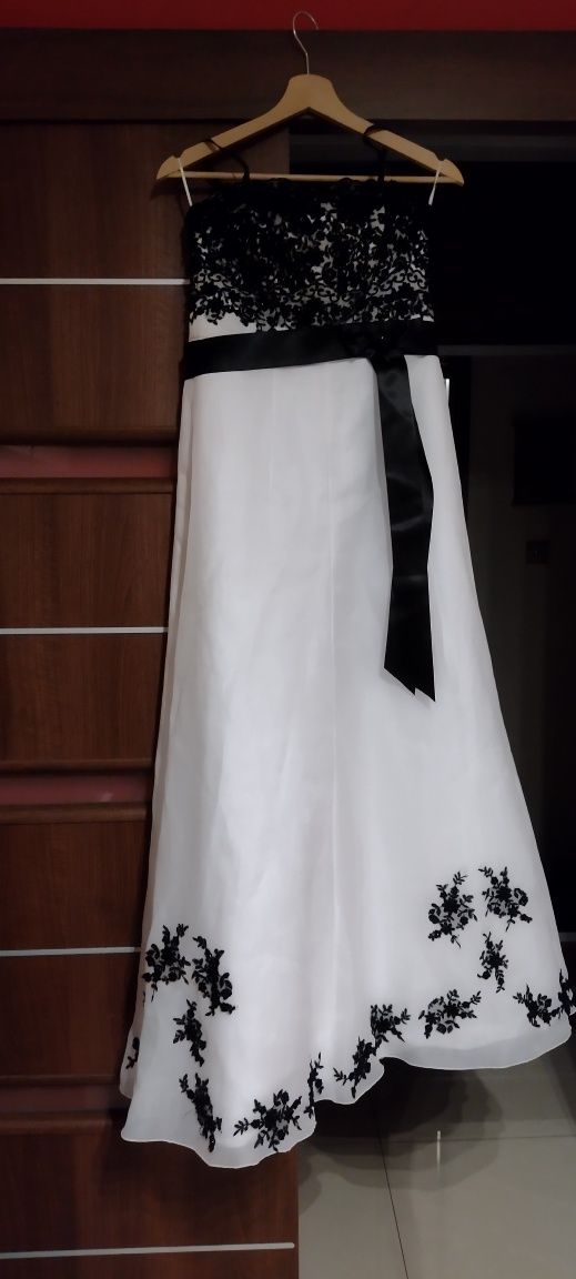 Wyjątkowa suknia ślubna rozmiar 36/38 plus GRATIS