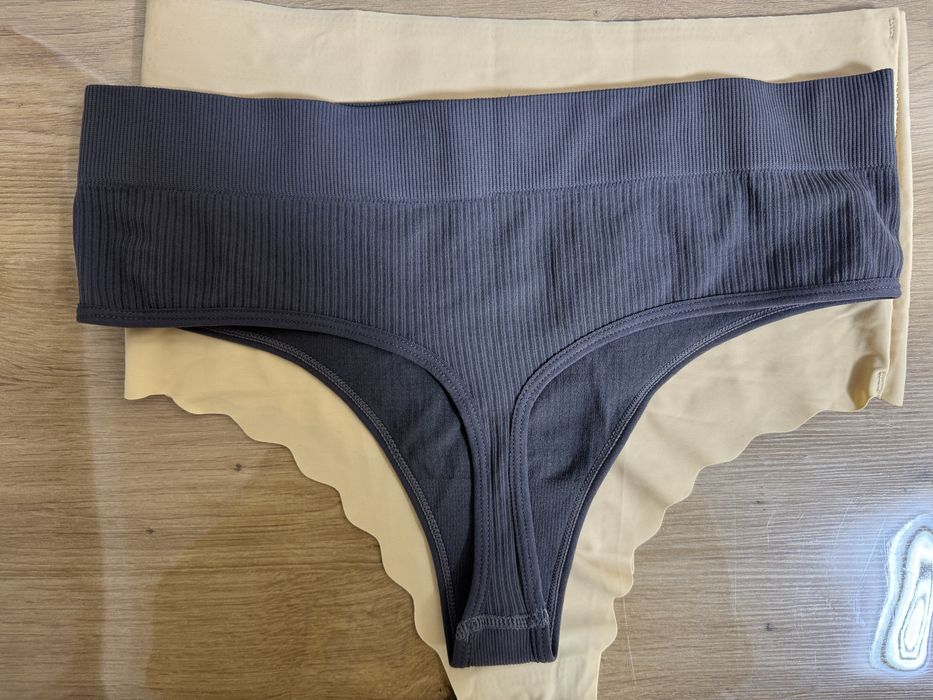 Жіночі труси стрінги