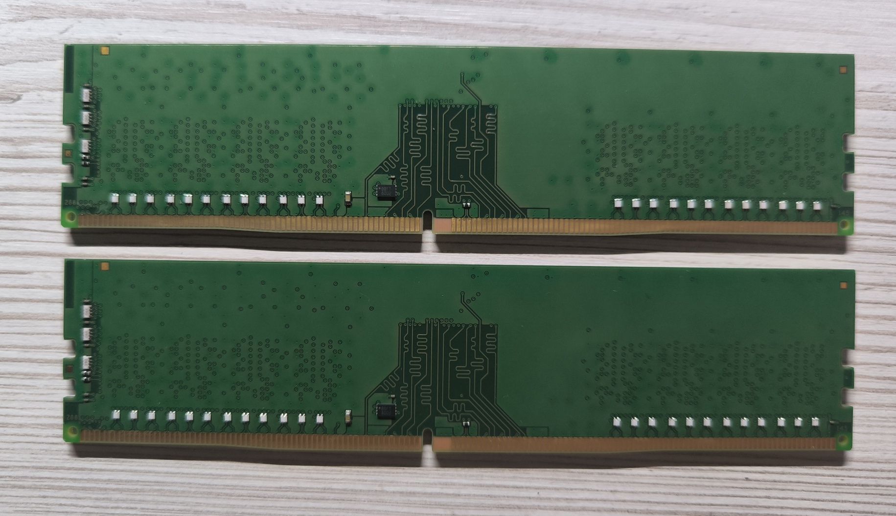 Оперативна пам'ять Kingston DDR4 16 Gb (8+8) 2400 МГц KVR24N17S8/8