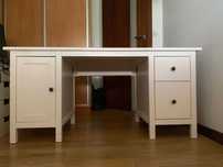 Zestaw białych mebli IKEA + biurko + łóżko IKEA HEMNES