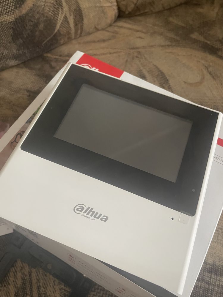 Домофон DHI-VTH2611L-WP 4.3" WI-FI