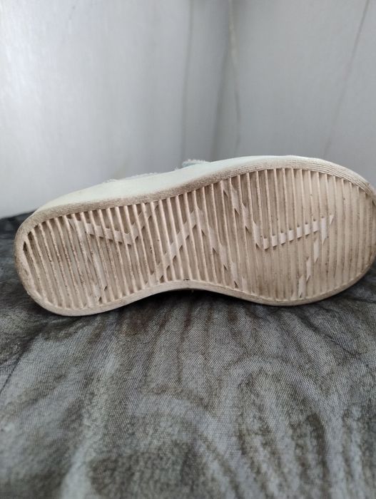 Кроссовки детские