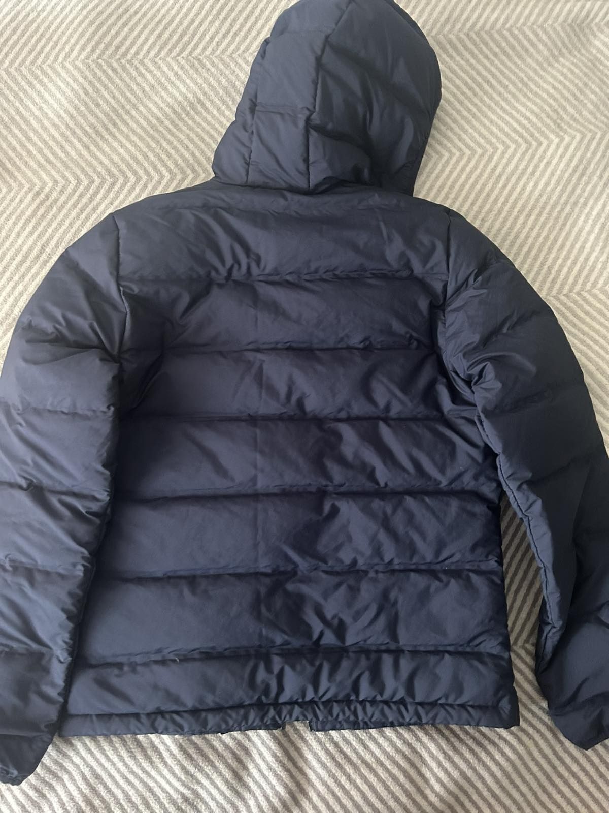 Куртка пухова Adidas.