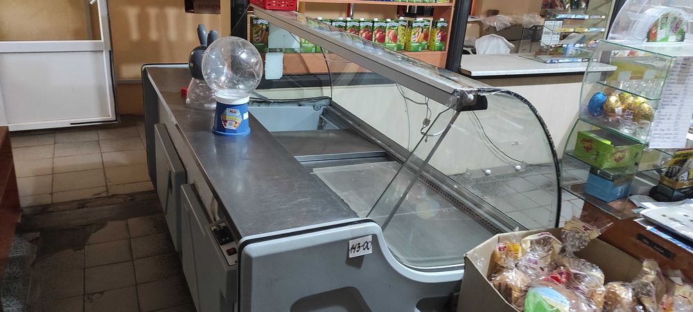 Холодильная ветрина