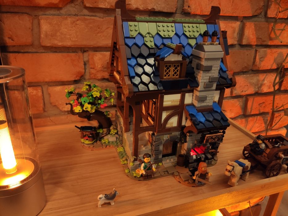 LEGO Ideas 21325 Średniowieczna Kuźnia – komplet z podświetleniem LED