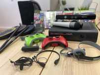 XBOX 360 c/muitos acessórios