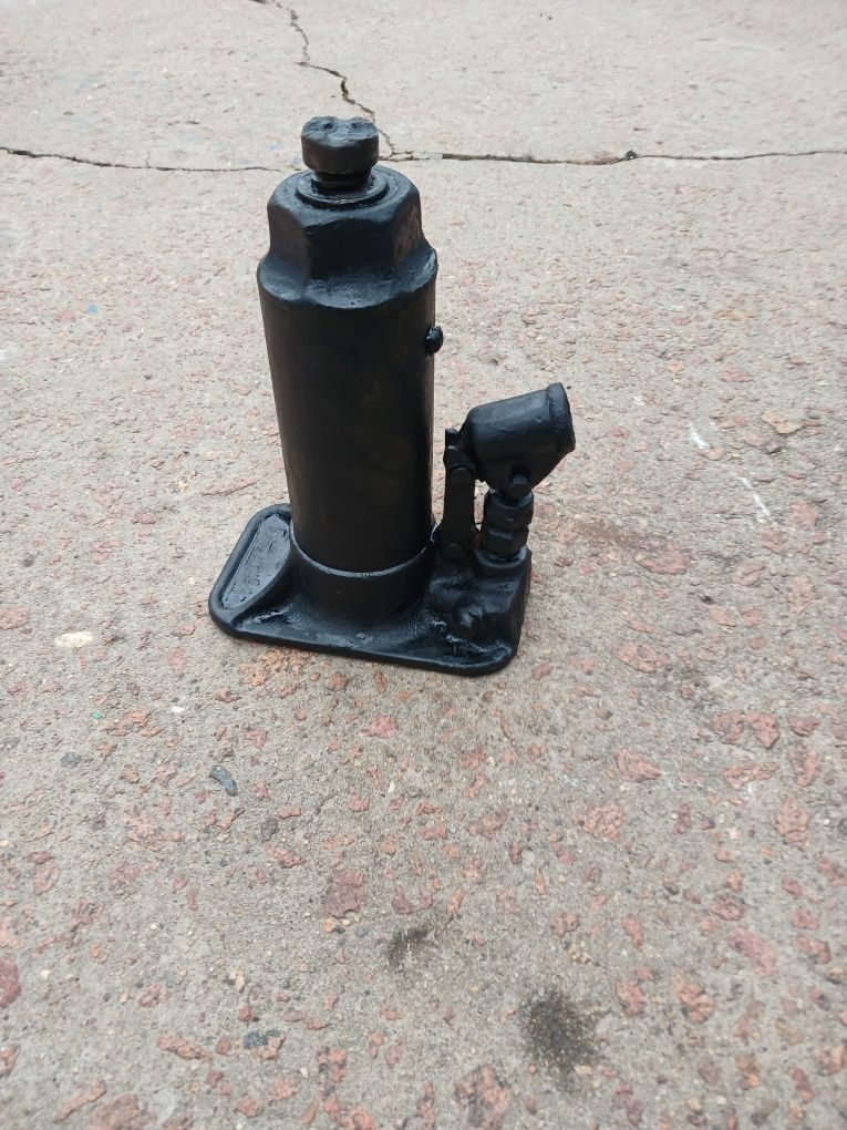 Підйомник, 5т, вживаний