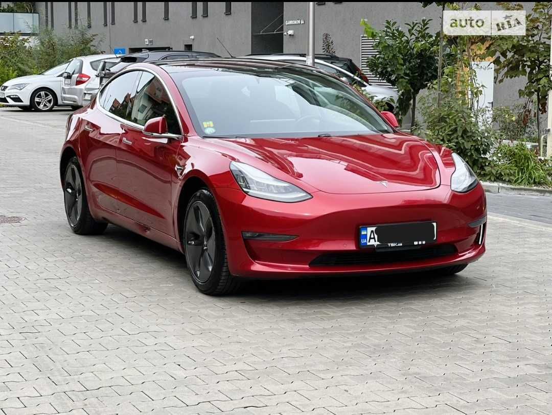 Tesla model 3 Long Range