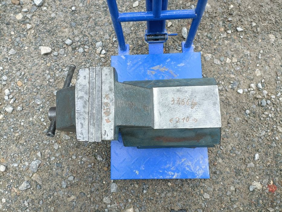 Imadło stołowe warsztatowe 150 mm z obrotnicą 38kg, sprawne w 100%