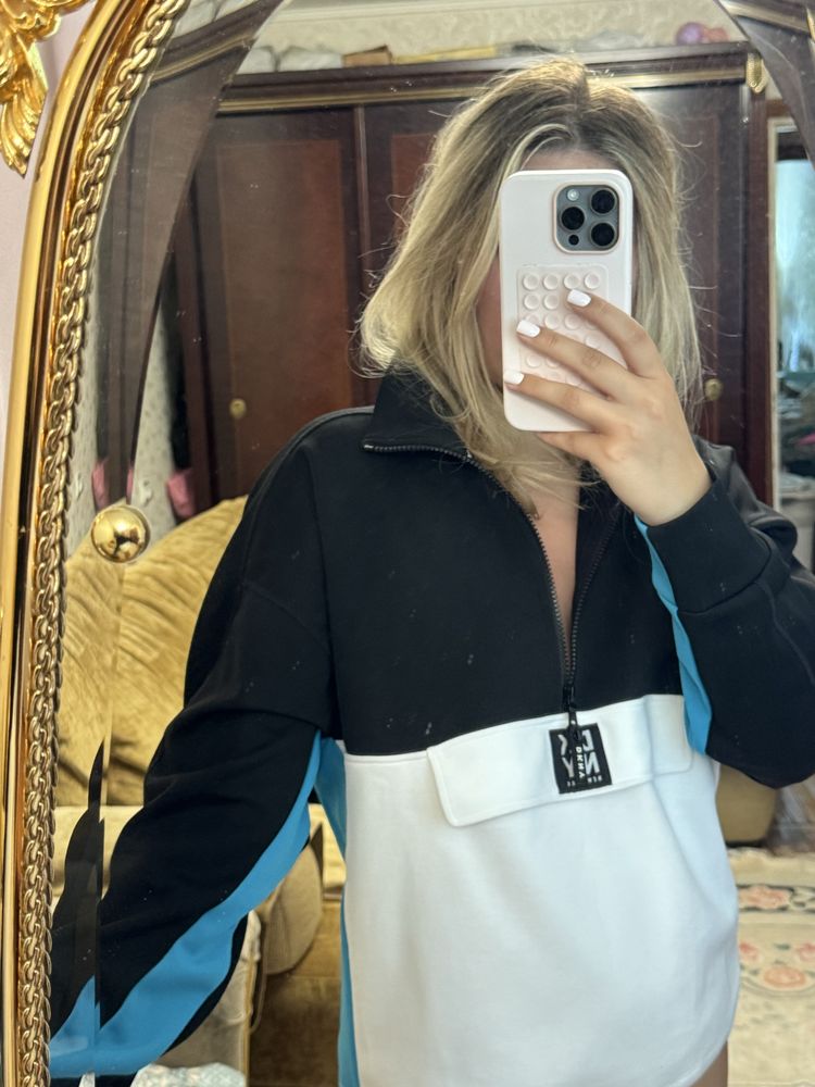 Кофтинка DKNY на змійці