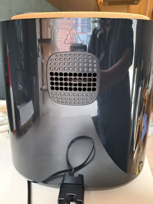 Мультипіч аерогриль 7 л. Electrolux EAF7B