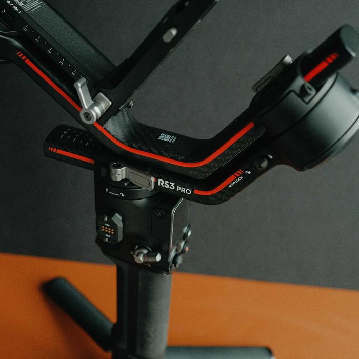 DJI Ronin RS3 Pro - Estabilizador / Stabiliser com mala