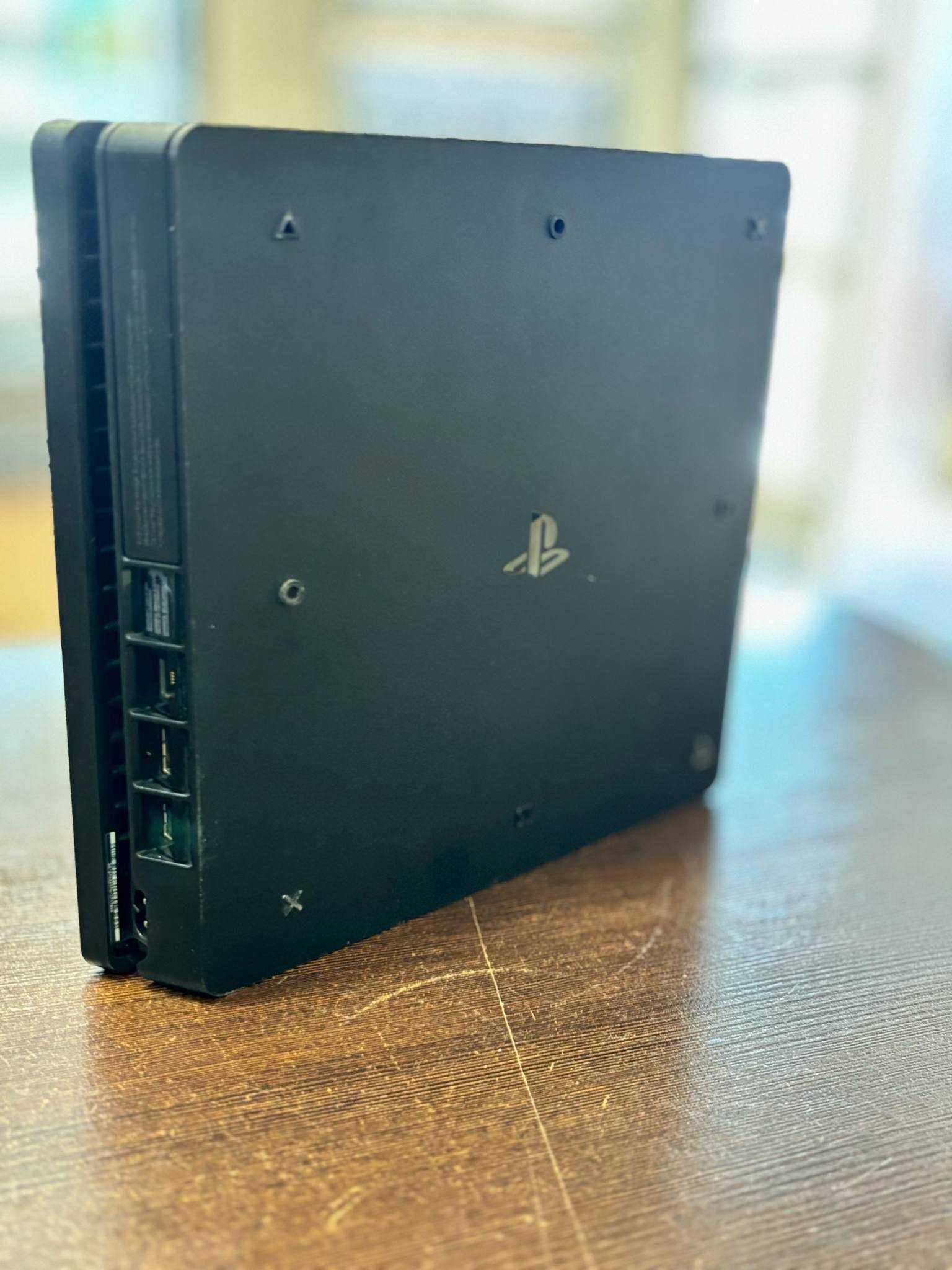 Konsola Sony PlayStation 4 slim 500 GB czarna + pad