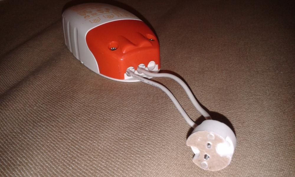 220V to 12V Transformer64551894584066123