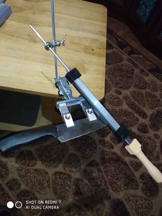 Точилка для ножей + четыре алм. камня