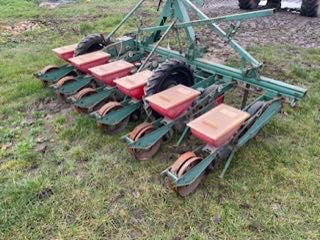 Siewnik do buraków Monozentra , Kleine