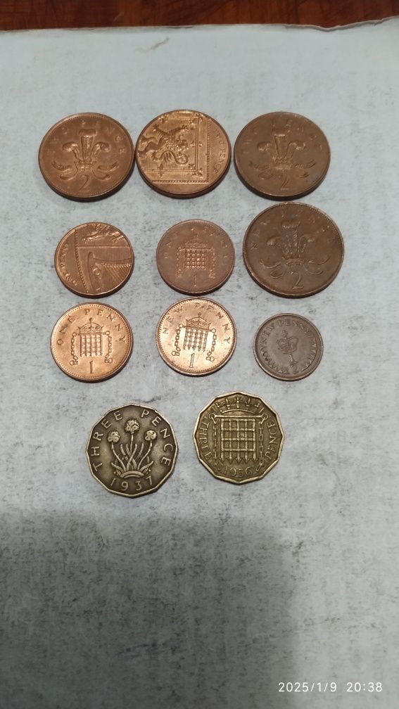 Меняю монеты на монеты или продам .