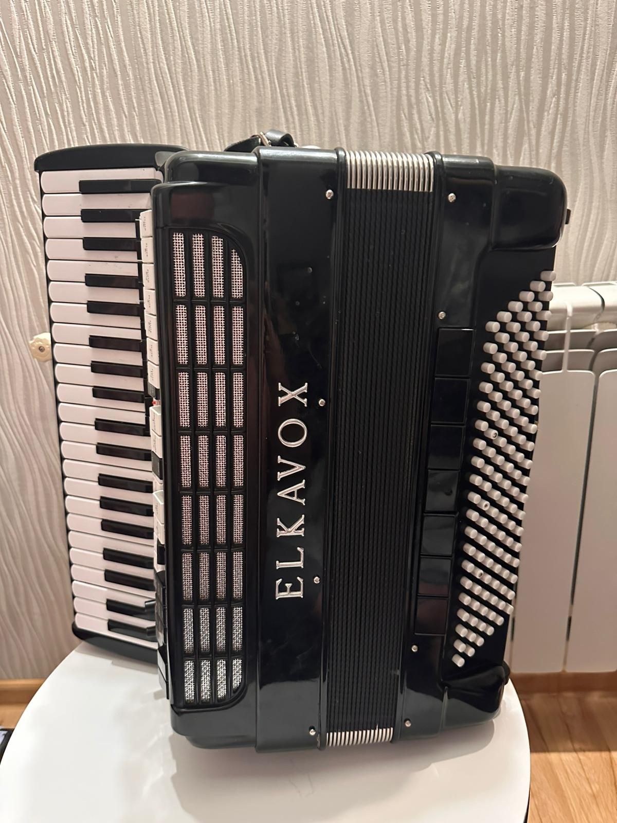 Akordeon Elkavox 83 120