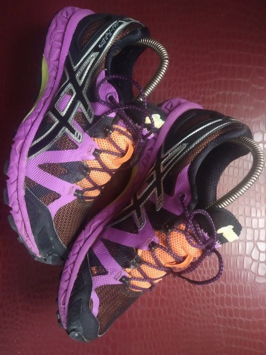 Трекинговые женские кросовки asiks gel