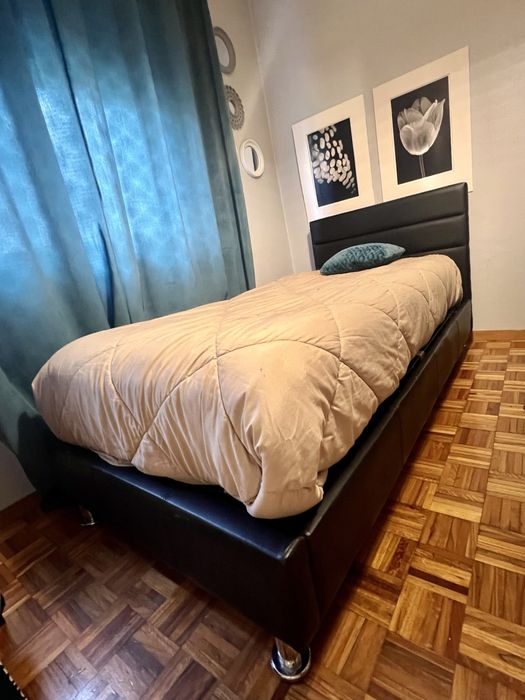 Vendo cama + estrado