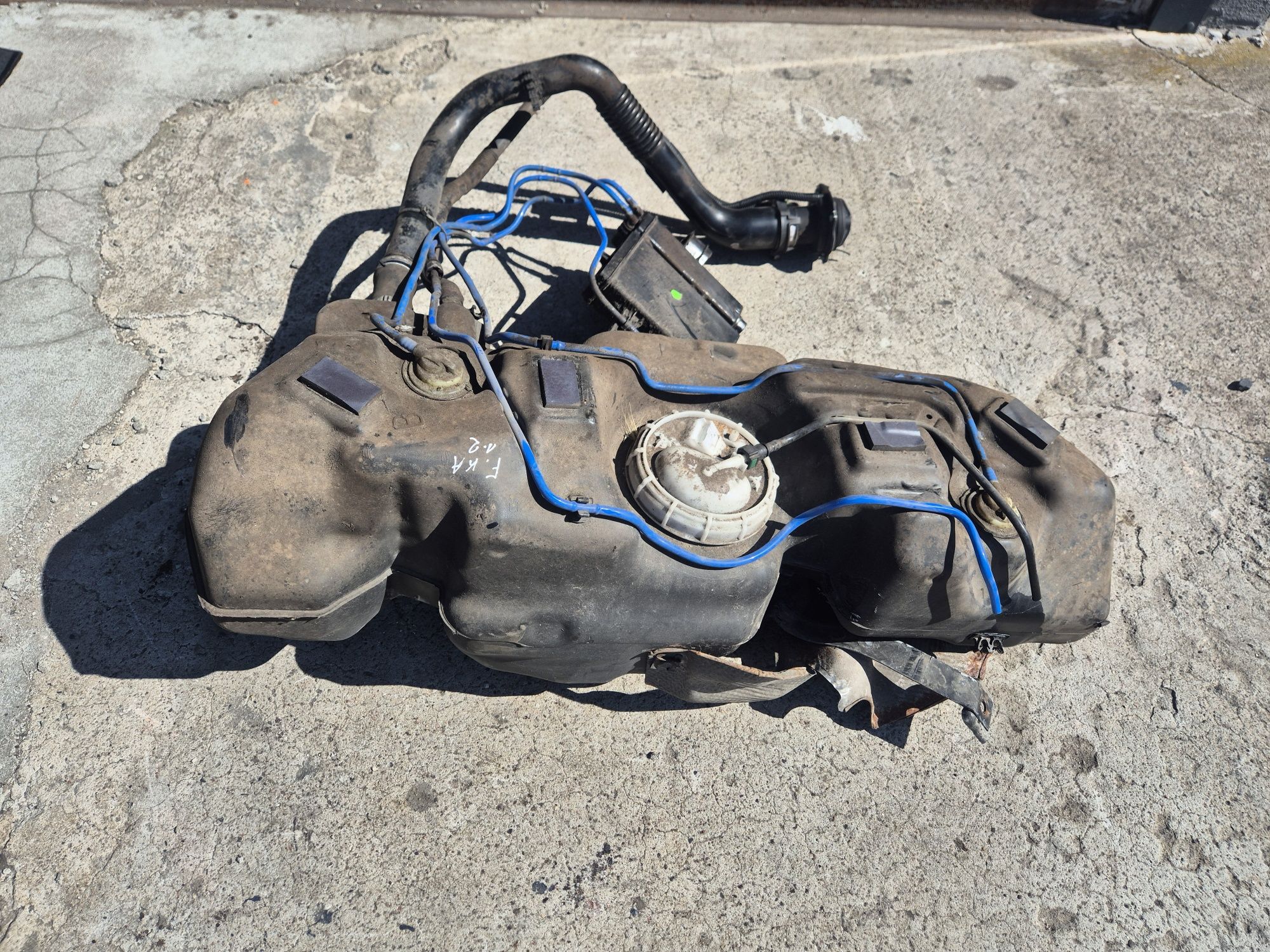 Zbiornik pompa paliwa ford Ka 1.2 benzyna