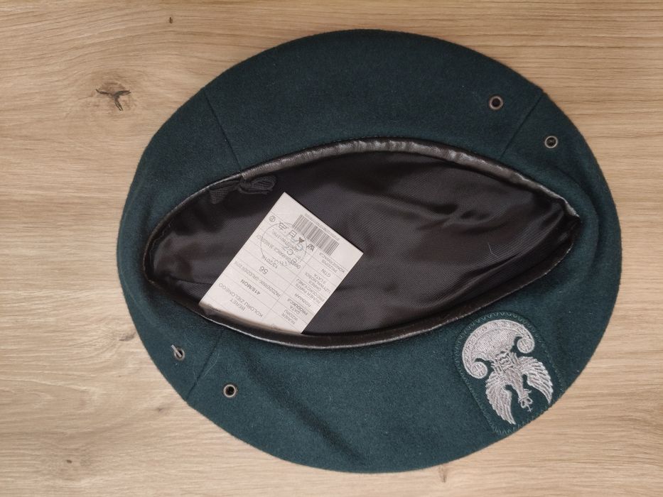 Beret wojskowy koloru zielonego wzór 418/MON rozmiar 56