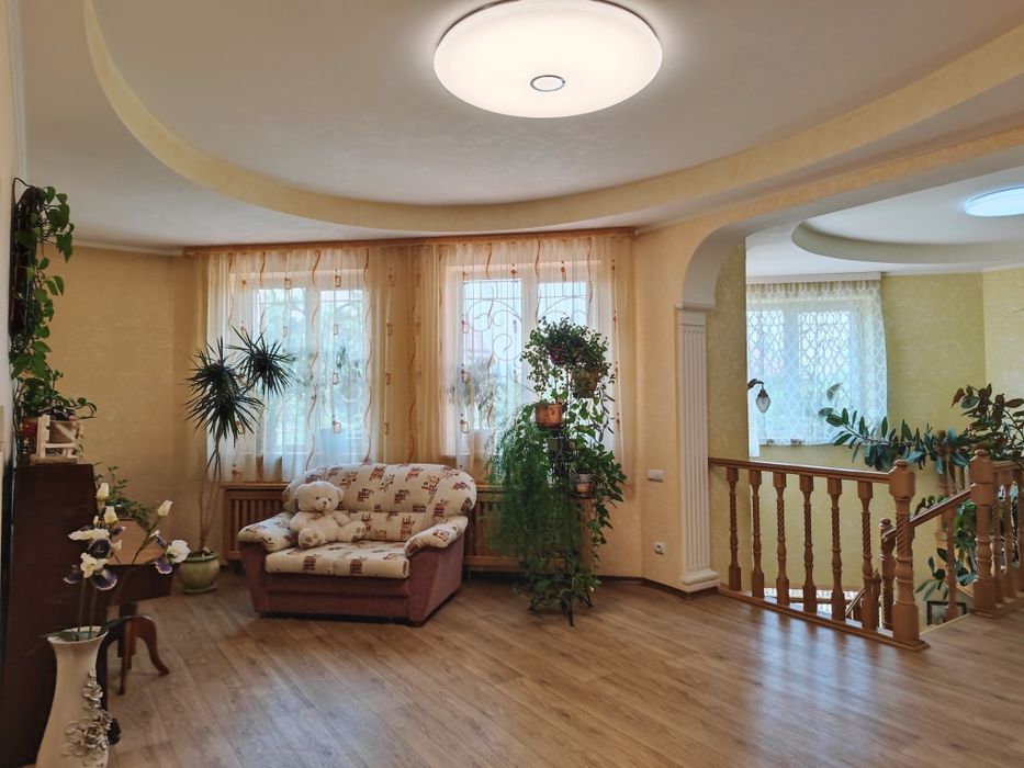 Продам шикарный дом Клочко, Калиновая, Юбилейный